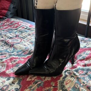 Gianni Bini black heeled boots